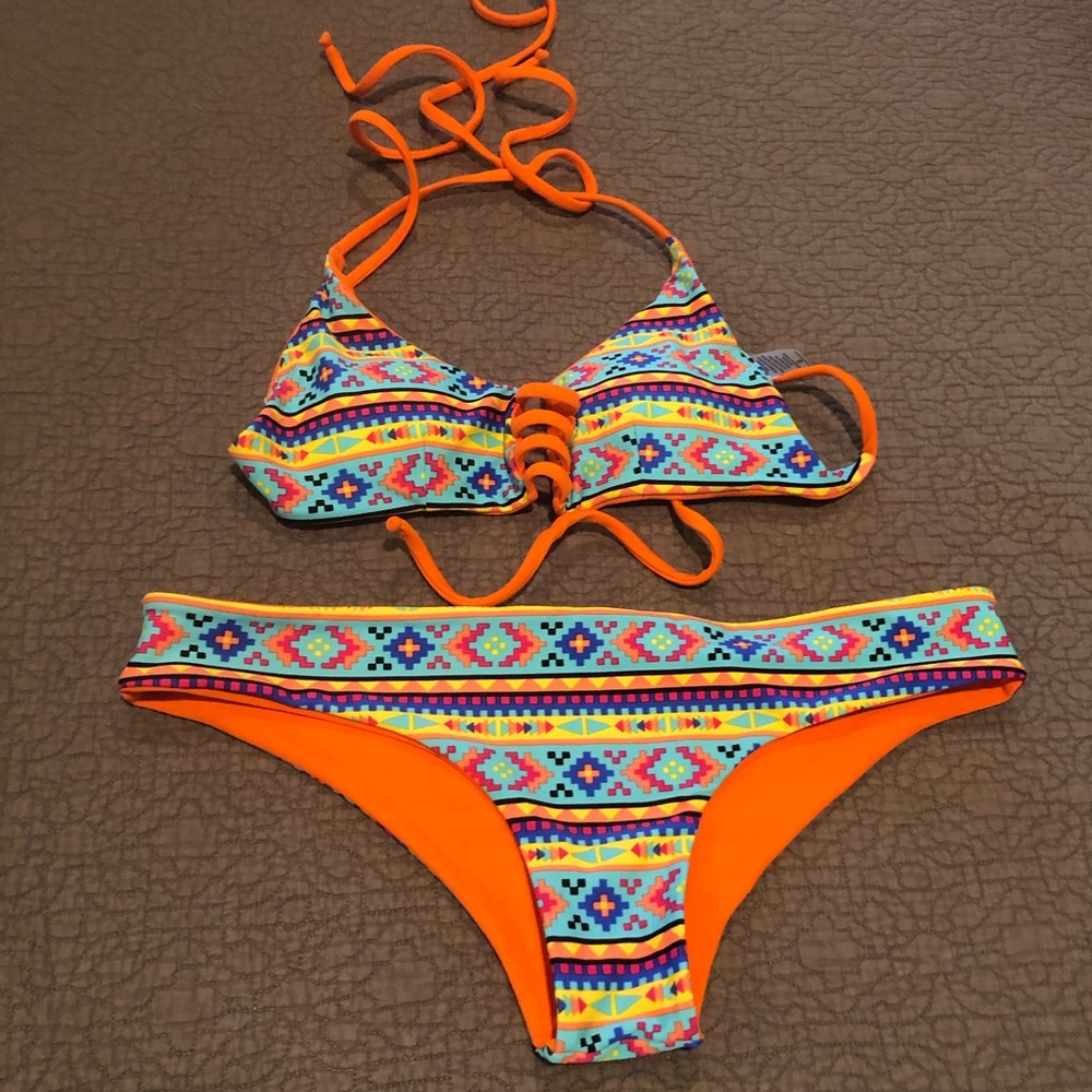 Khongboon Swimwear Bikini